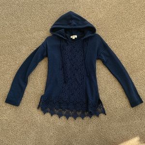 Long sleeve hooded shirt